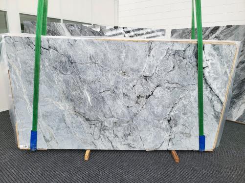 Supply honed slabs 0.8 cm in natural marble ACQUA BLUE 1780. Detail image pictures 