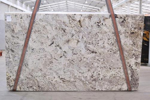 Supply polished slabs 1.2 cm in natural granite ALASKA WHITE 1371. Detail image pictures 