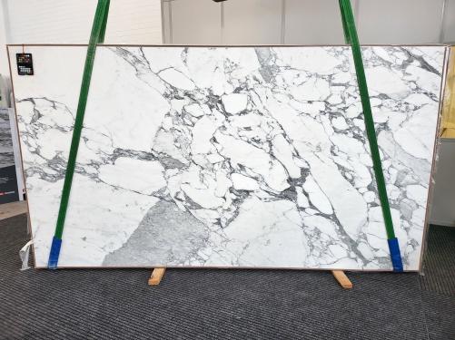 Supply honed slabs 3 cm in natural marble ARABESCATO CARRARA 1903. Detail image pictures 