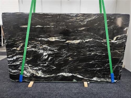 Supply polished slabs 1.2 cm in natural quartzite BELVEDERE 1629. Detail image pictures 