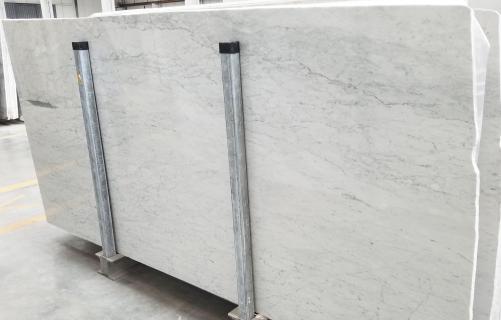Supply polished slabs 0.8 cm in natural marble BIANCO CARRARA 1548M. Detail image pictures 