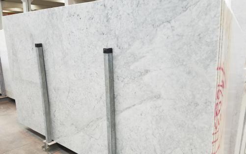 Supply polished slabs 0.8 cm in natural marble BIANCO CARRARA 1693M. Detail image pictures 