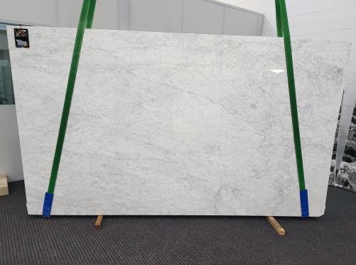 Supply polished slabs 1.2 cm in natural marble BIANCO CARRARA 1924. Detail image pictures 