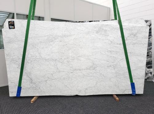 Supply polished slabs 0.8 cm in natural marble BIANCO CARRARA 1925. Detail image pictures 