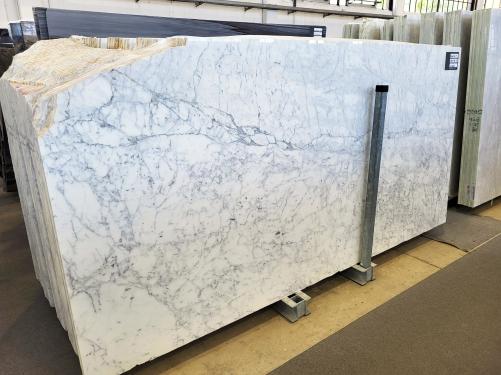 Supply polished slabs 0.8 cm in natural marble BIANCO GIOIA VENATO C0252. Detail image pictures 