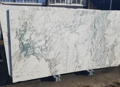 Supply polished slabs 0.8 cm in natural marble CALACATTA ARNI Z0207. Detail image pictures 