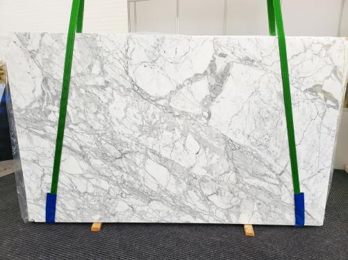 Supply polished slabs 0.8 cm in natural marble CALACATTA BELGIA 1801. Detail image pictures 
