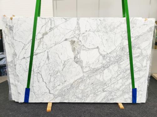 Supply polished slabs 0.8 cm in natural marble CALACATTA BELGIA 1801. Detail image pictures 