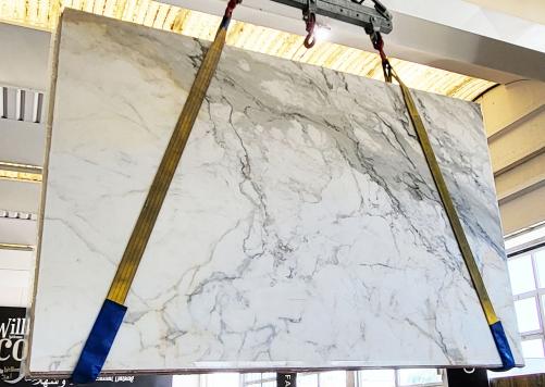 Supply polished slabs 0.8 cm in natural marble CALACATTA BORGHINI CL0259. Detail image pictures 