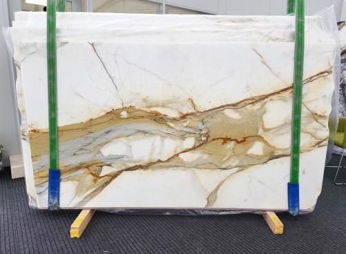 Supply polished slabs 0.8 cm in natural marble CALACATTA BORGHINI 1760. Detail image pictures 