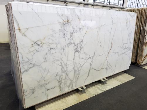 Supply polished slabs 0.8 cm in natural marble CALACATTA BORGHINI EL0003. Detail image pictures 