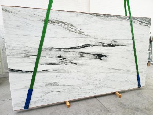 Supply honed slabs 0.8 cm in natural marble CALACATTA CALDIA 1751. Detail image pictures 