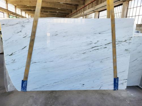 Supply polished slabs 0.8 cm in natural marble CALACATTA CALDIA 4264. Detail image pictures 
