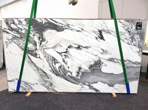 Supply polished slabs 0.8 cm in natural marble CALACATTA CORCHIA 1896. Detail image pictures 