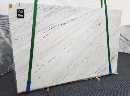 Supply polished slabs 0.8 cm in natural marble CALACATTA CREMO xx1838. Detail image pictures 