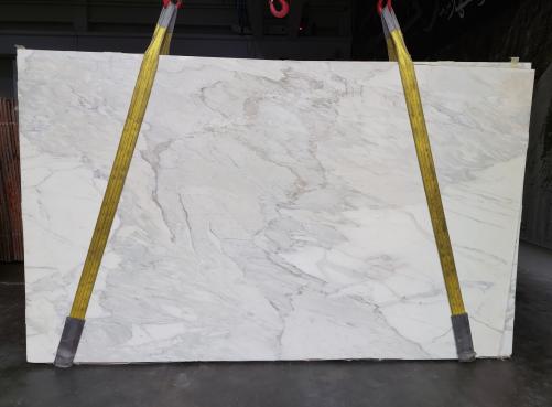 Supply polished slabs 0.8 cm in natural marble CALACATTA CREMO DL0214. Detail image pictures 