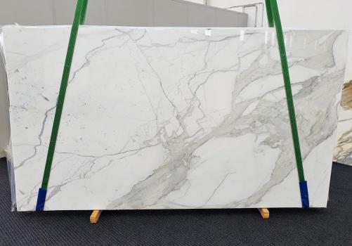 Supply polished slabs 0.8 cm in natural marble CALACATTA EXTRA 1366. Detail image pictures 
