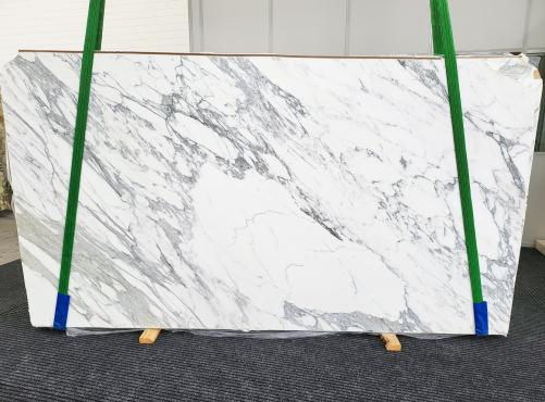 Supply polished slabs 1.2 cm in natural marble CALACATTA EXTRA 1640. Detail image pictures 