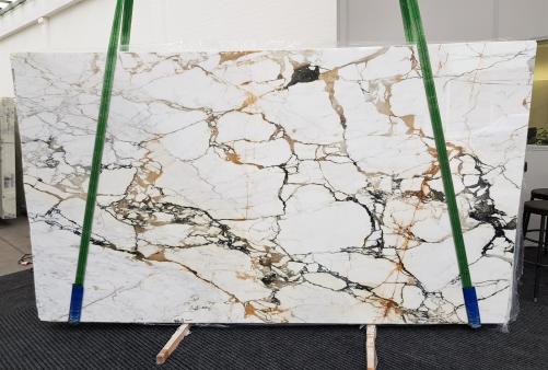 Supply polished slabs 0.8 cm in natural marble CALACATTA MACCHIAVECCHIA GL 1131. Detail image pictures 