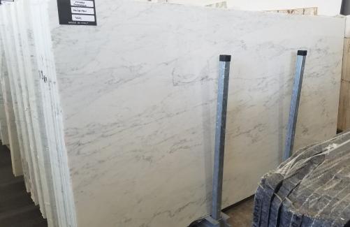 Supply polished slabs 0.8 cm in natural marble CALACATTA MICHELANGELO AA T0269. Detail image pictures 