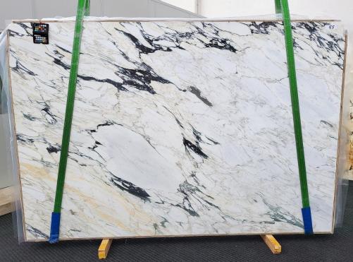 Supply honed slabs 0.8 cm in natural marble CALACATTA MONET xx1802. Detail image pictures 