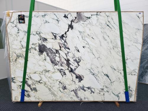 Supply honed slabs 0.8 cm in natural marble CALACATTA MONET xx1804. Detail image pictures 