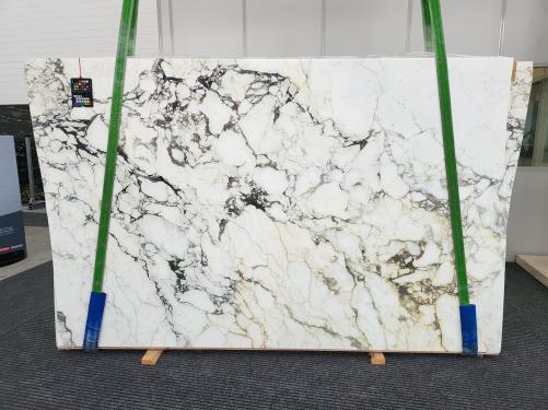Supply honed slabs 0.8 cm in natural marble CALACATTA MONET xx1844. Detail image pictures 