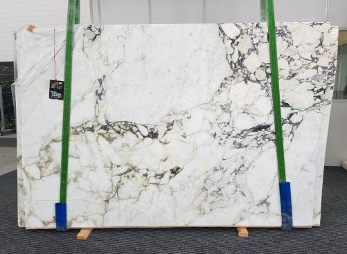 Supply honed slabs 0.8 cm in natural marble CALACATTA MONET xx1844. Detail image pictures 