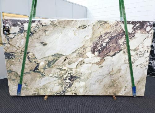 Supply polished slabs 0.8 cm in natural marble CALACATTA MONET 1866. Detail image pictures 