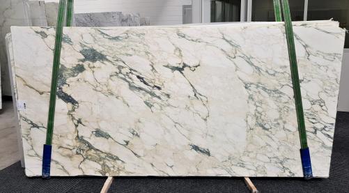 Supply polished slabs 0.8 cm in natural marble CALACATTA MONET 1067. Detail image pictures 