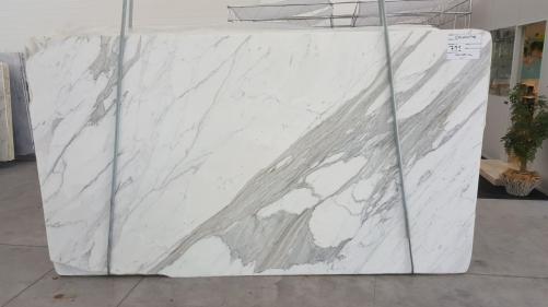 Supply polished slabs 1.2 cm in natural marble CALACATTA ORO EXTRA GL 791. Detail image pictures 