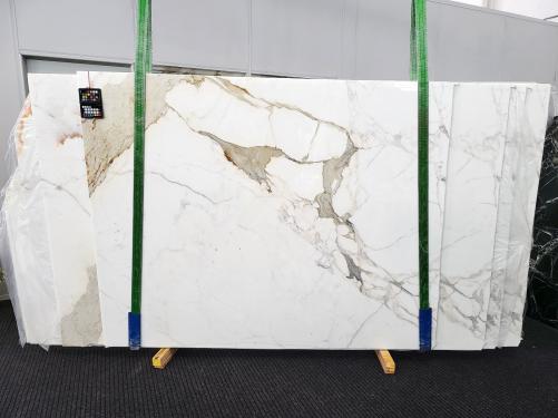 Supply polished slabs 0.8 cm in natural marble CALACATTA ORO EXTRA 1877. Detail image pictures 