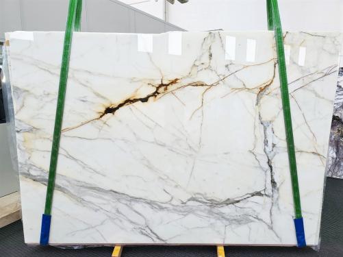 Supply polished slabs 0.8 cm in natural marble CALACATTA ORO 1761. Detail image pictures 