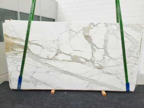 Supply polished slabs 0.8 cm in natural marble CALACATTA ORO xx1799. Detail image pictures 