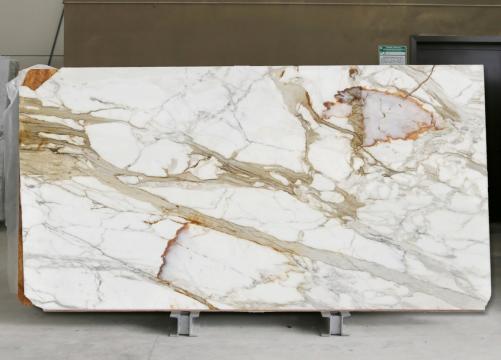 Supply polished slabs 0.8 cm in natural marble CALACATTA ORO xx1799. Detail image pictures 