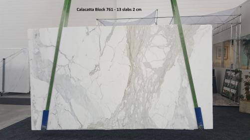 Supply polished slabs 0.8 cm in natural marble CALACATTA ORO GL 761. Detail image pictures 
