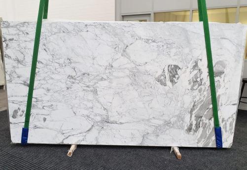Supply polished slabs 0.8 cm in natural marble CALACATTA VAGLI VENA FINA #1374. Detail image pictures 