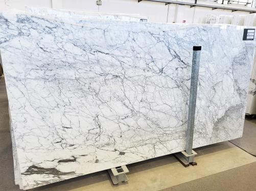 Supply polished slabs 0.8 cm in natural marble CALACATTA VAGLI VENA FINA CL0345. Detail image pictures 