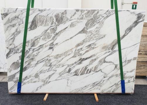 Supply polished slabs 1.2 cm in natural marble CALACATTA VAGLI 1396. Detail image pictures 