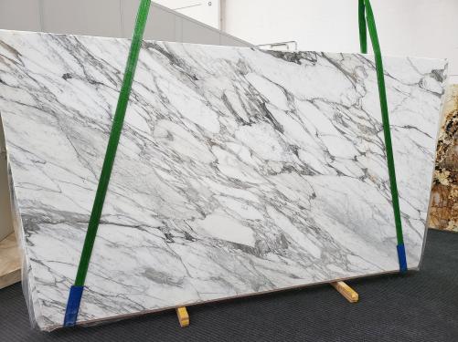 Supply honed slabs 0.8 cm in natural marble CALACATTA VAGLI 1798. Detail image pictures 