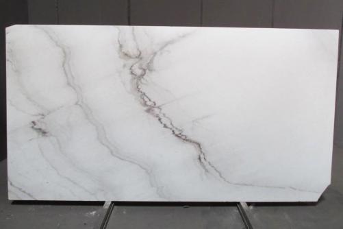 Supply polished slabs 0.8 cm in natural marble CALACATTA VENDOME 1402M. Detail image pictures 