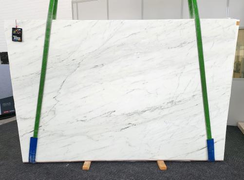 Supply honed slabs 0.8 cm in natural marble CALACATTA VERDE 1836. Detail image pictures 