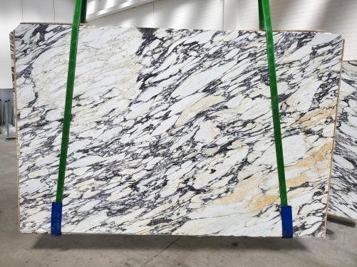 Supply honed slabs 0.8 cm in natural marble CALACATTA VIOLA xx1803. Detail image pictures 