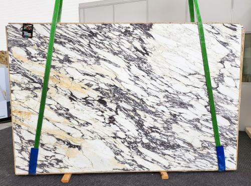 Supply honed slabs 0.8 cm in natural marble CALACATTA VIOLA xx1803. Detail image pictures 