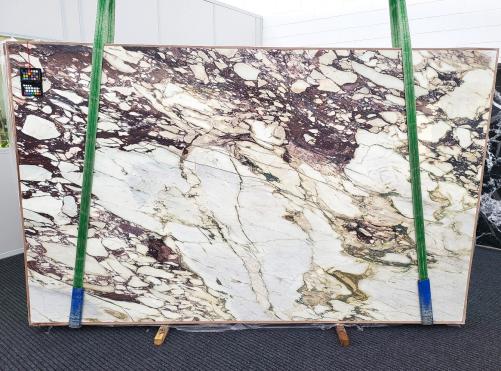 Supply polished slabs 0.8 cm in natural marble CALACATTA VIOLA 1898. Detail image pictures 