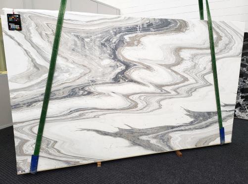 Supply honed slabs 0.8 cm in natural marble CALACATTA WAVE 1875. Detail image pictures 