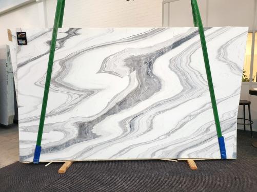 Supply honed slabs 0.8 cm in natural marble CALACATTA WAVE 1874. Detail image pictures 