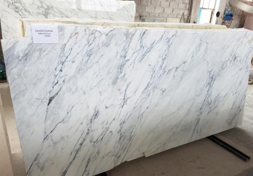 Supply polished slabs 1.2 cm in natural marble CALACATTA 1794. Detail image pictures 