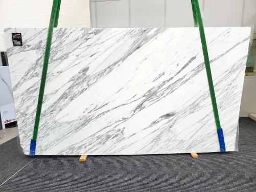 Supply polished slabs 3 cm in natural marble CALACATTA 1909. Detail image pictures 