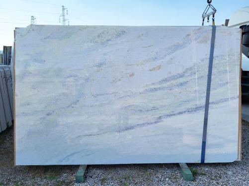 Supply polished slabs 0.8 cm in natural marble CALCITE AZUL C0452. Detail image pictures 